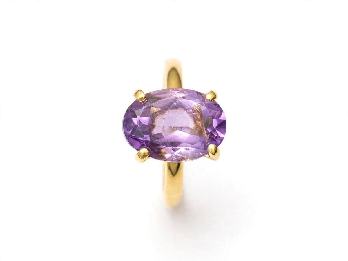 Solitaire oval Amethyst Ring 14k pure Gold
