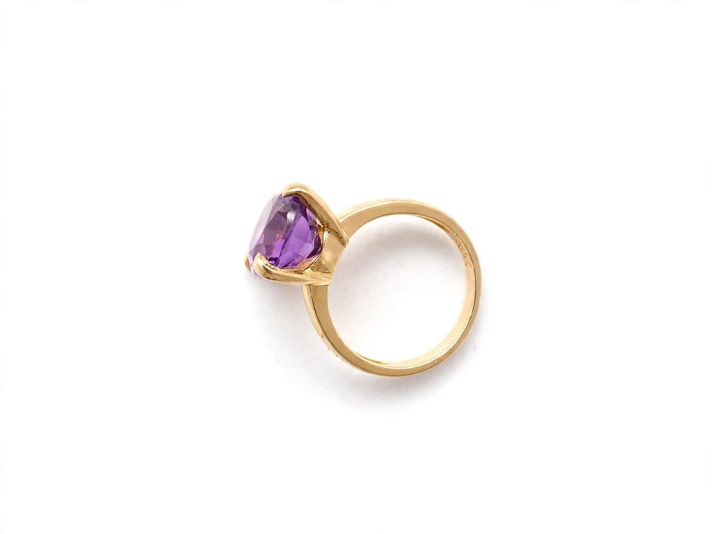 Solitaire oval Amethyst Ring 14k pure Gold
